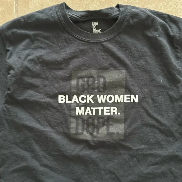 Graphic Tee ✨ - Picture 4 of 6